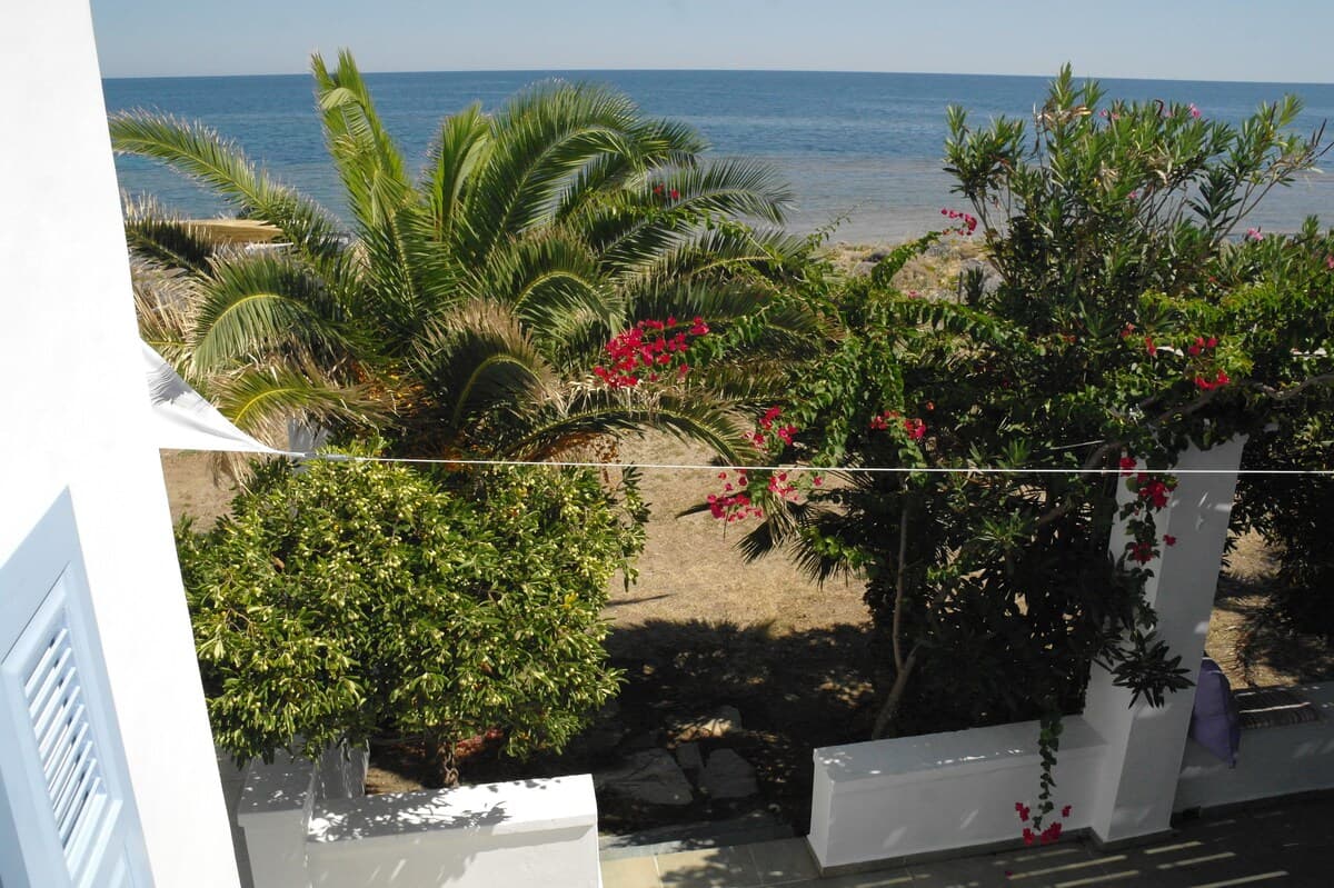Ocean view terrace at Aktìs Alòs